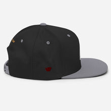 Load image into Gallery viewer, William & Whitney London Snapback Hat
