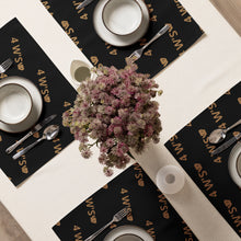 Load image into Gallery viewer, William & Whitney London Placemats Set