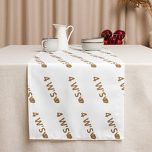 Load image into Gallery viewer, William & Whitney Table all over printed runner