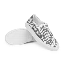 Load image into Gallery viewer, William & Whitney London Women’s slip-on canvas shoes