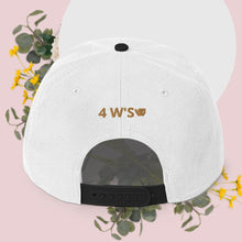 Load image into Gallery viewer, William & Whitney London Snapback Hat