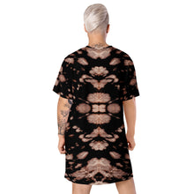 Load image into Gallery viewer, William &amp; Whitney London T-shirt dress
