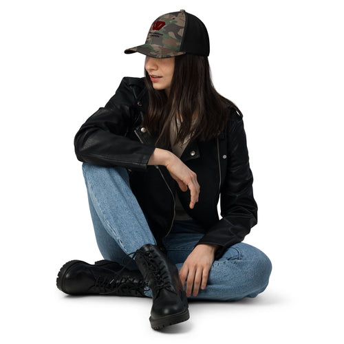 William & Whitney London Camouflage trucker hat