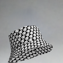 Load image into Gallery viewer, William &amp; Whitney London all over print Reversible bucket hat
