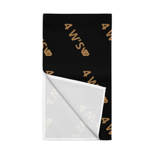 Load image into Gallery viewer, William &amp; Whitney London Table runner
