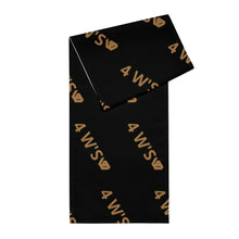 Load image into Gallery viewer, William &amp; Whitney London Table runner
