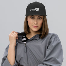 Load image into Gallery viewer, William &amp; whitney london Snapback Hat
