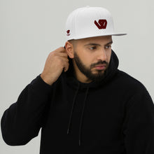 Load image into Gallery viewer, William &amp; whitney London Snapback Hat
