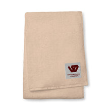 Load image into Gallery viewer, William &amp; Whitney London Turkish cotton towel
