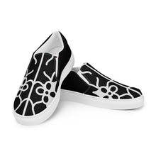 Load image into Gallery viewer, Women’s slip-on canvas shoes

